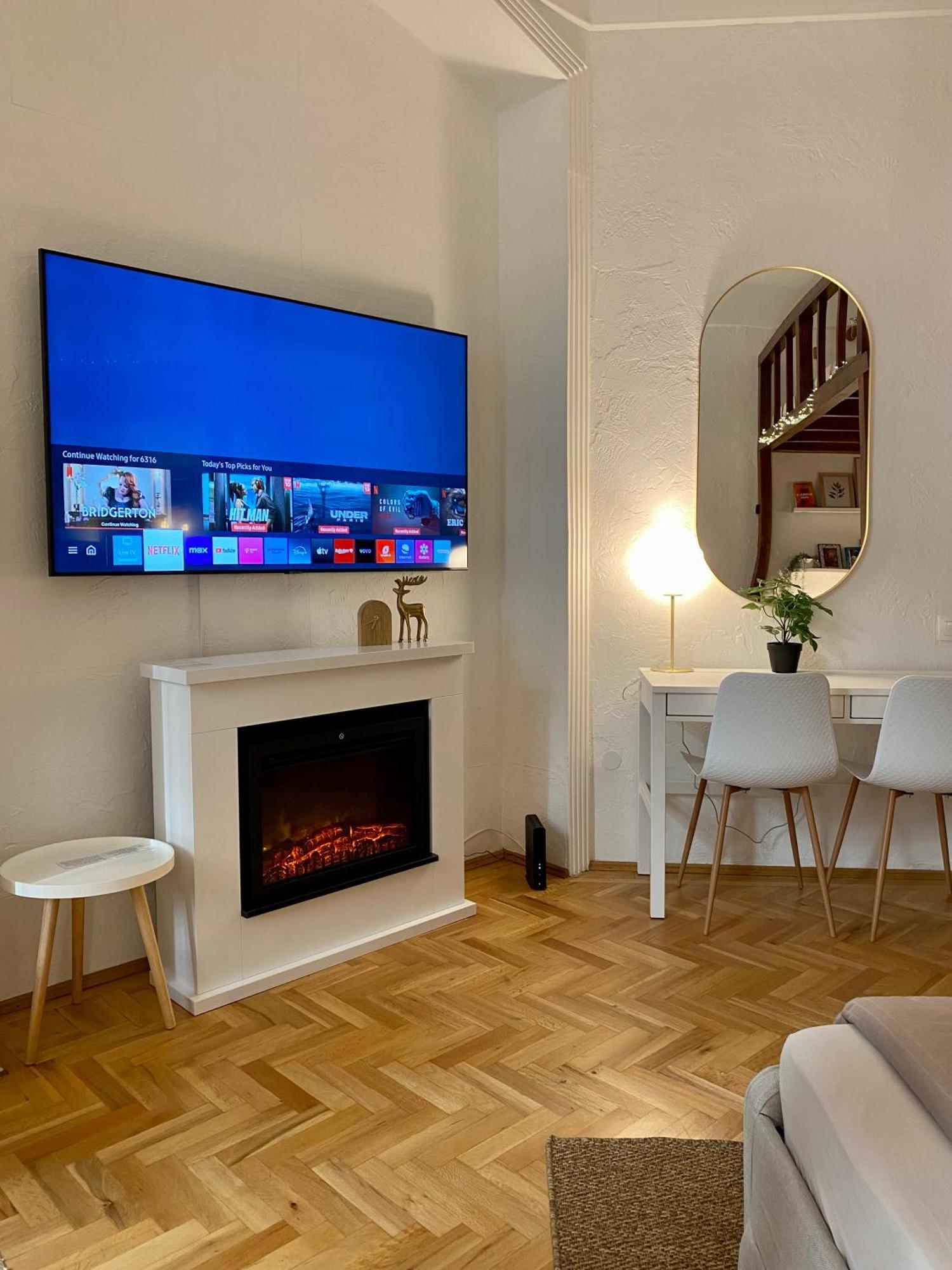 Romantic City Centre Flat - Alexandra Apartment บูดาเปสต์ ภายนอก รูปภาพ